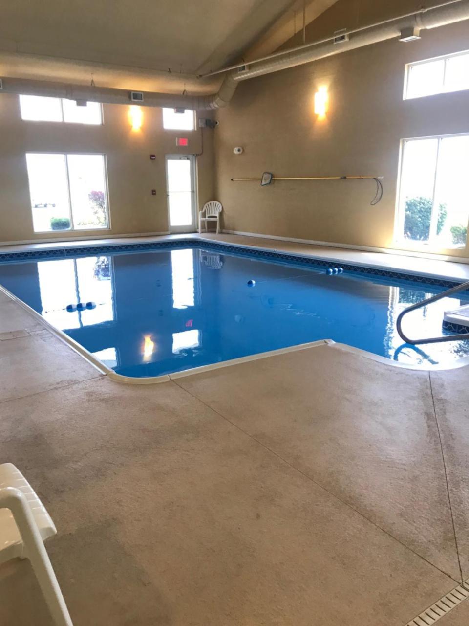 Randolph Inn And Suites Winchester Buitenkant foto