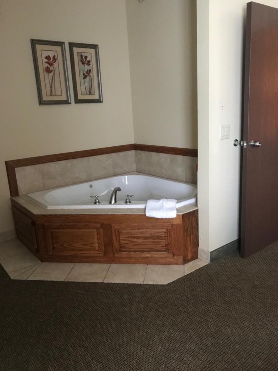 Randolph Inn And Suites Winchester Buitenkant foto